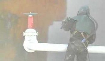 abrasive-blasting-bottom-ring-of-pcw-tank-gorsel-1